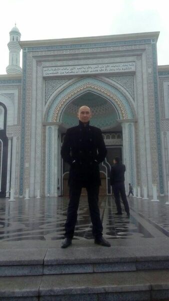  ,   Erlan, 39 ,   ,   , c 