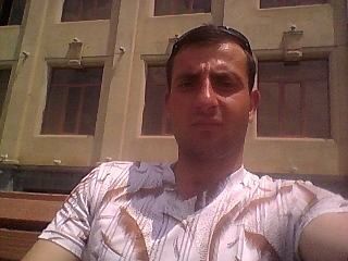  ,   Hovik, 36 ,   