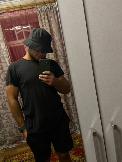  ,   Elvin, 22 ,   ,   