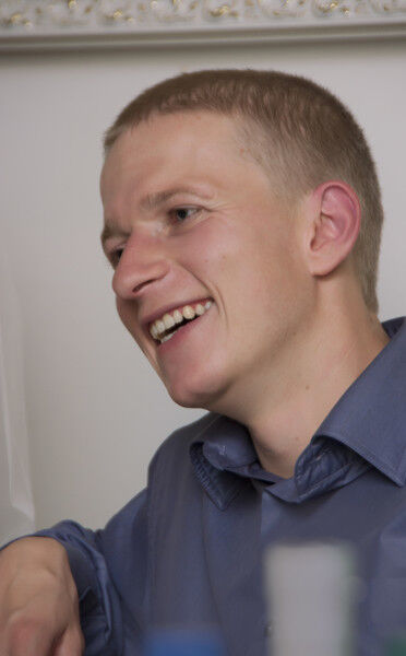  4401300  ANDRIY DYNIK, 43 ,    