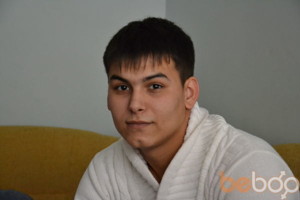  3271630  Maxim, 34 ,    