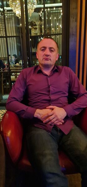  ,   Anton, 41 ,   ,   