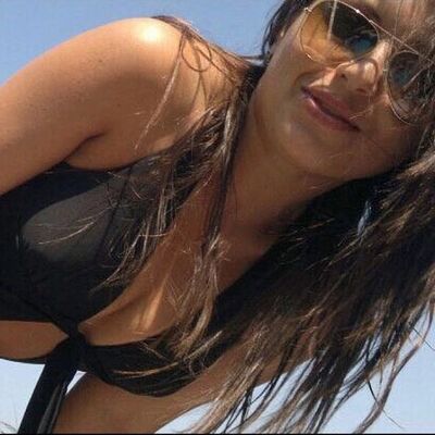  ,   Elena, 33 ,  