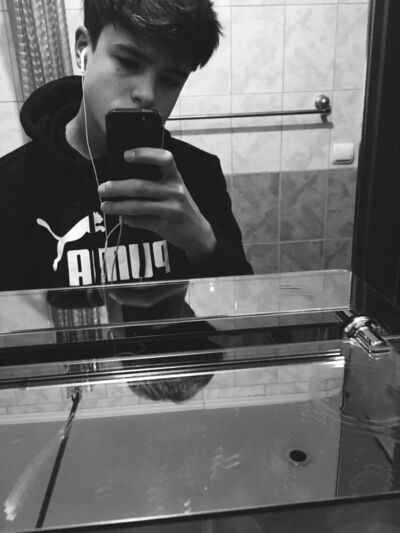  ,   Dany, 19 ,   ,   