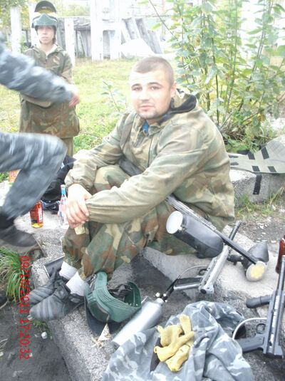  ,   Viktor, 35 ,   ,   , c , 