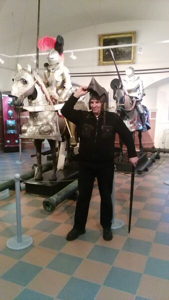  ,   Alex, 47 ,   ,   , c 