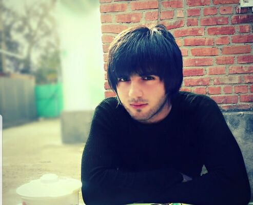  ,   Alek, 39 ,   