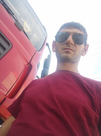  ,   Vardan, 28 ,   ,   