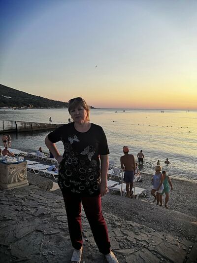  ,   Lara, 58 ,   c 