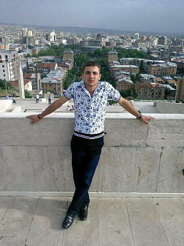  ,   Albert, 33 ,   ,   , c 