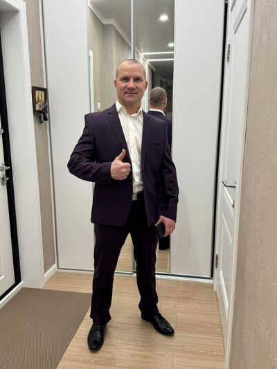  ,   Vlad, 45 ,   ,   