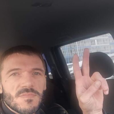  ,   Denis, 46 ,   ,   