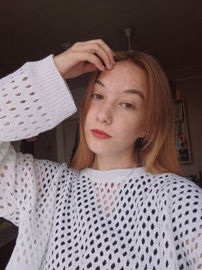  ,   Ulyana, 21 ,  