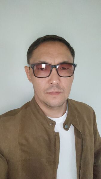  ,   Bolat, 40 ,     , c 