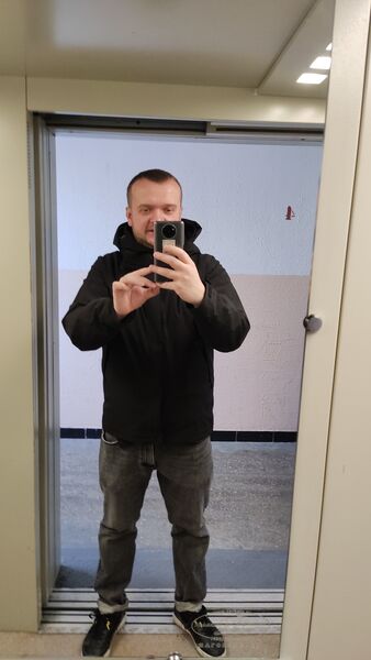  ,   Alex, 37 ,   ,   