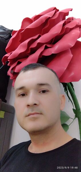  ,   Rafael, 38 ,   ,   