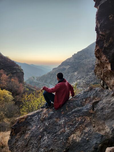  ,   Artur, 25 ,   ,   , c 