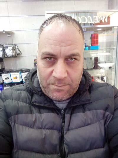  ,   Bobo, 40 ,   ,   