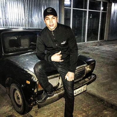  ,   Ali, 33 ,   ,   , c 
