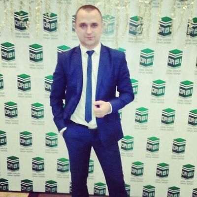  ,   Alex, 36 ,   