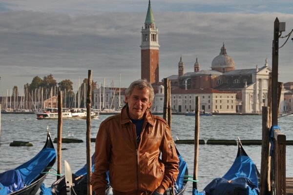  ,   Feliks, 73 ,   