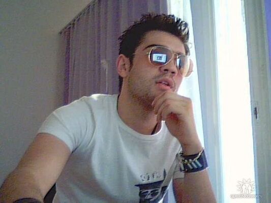  ,   Rezi, 36 ,   