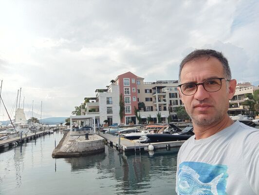  ,   Delpierro, 46 ,   ,   