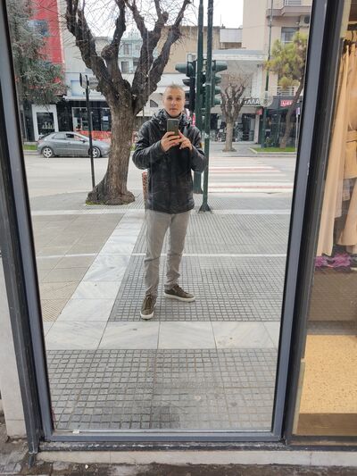  Bitterfeld,   Artiom, 35 ,   ,   , c 