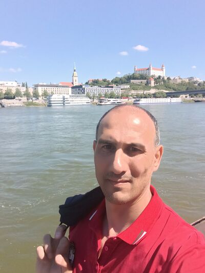  ,   Ruslan, 42 ,   ,   