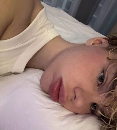  ,   Alexa, 22 ,   ,   