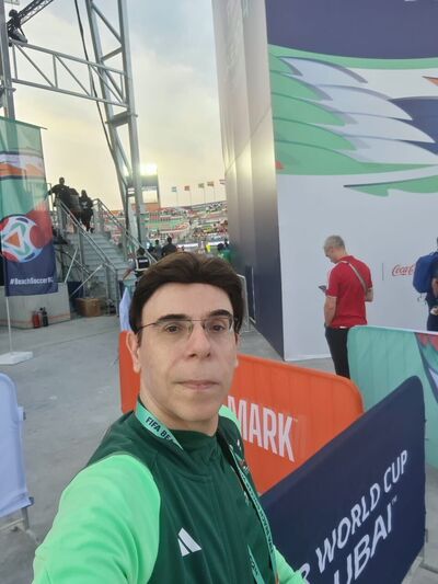  ,   Tony, 40 ,   ,   , c , 