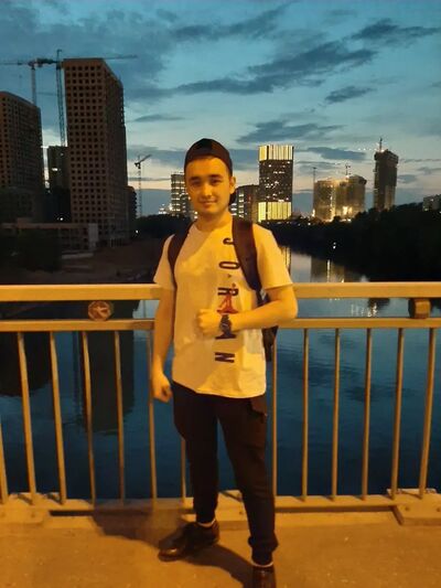  ,   Shohruh, 32 ,   ,   