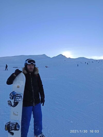  --,   Skyline, 42 ,  