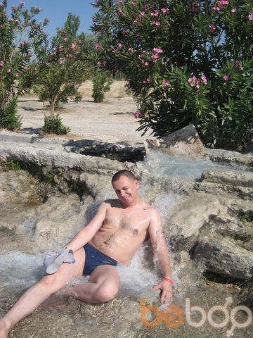  1368610  Vladimir, 51 ,    