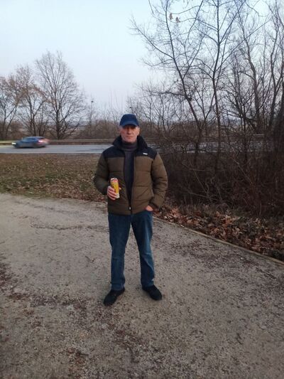  ,   Victor, 48 ,   ,   