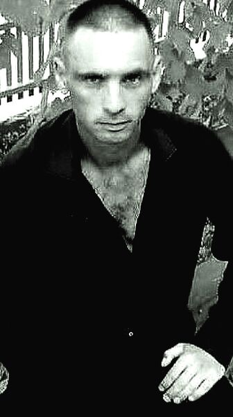  ,   Max, 42 ,   ,   
