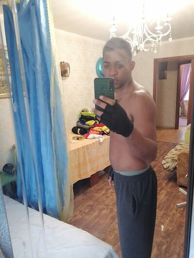  ,   Daynel, 32 ,   ,   