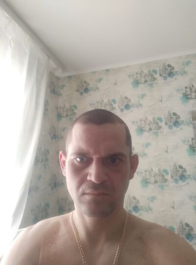  ,   Ruslan, 34 ,  