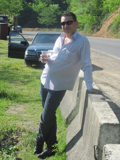  ,   John doe, 39 ,   ,   , c 