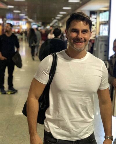  ,   Dimitri, 43 ,   c 