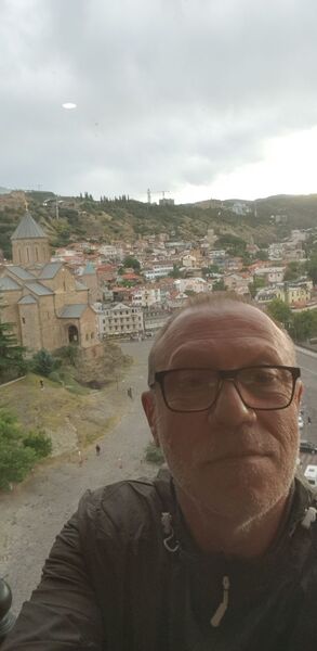  ,   Phill, 70 ,   