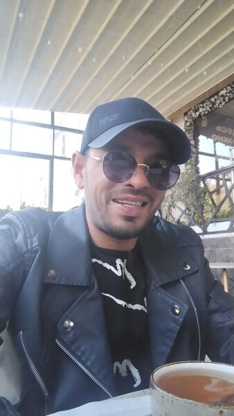  ,   Feruz, 37 ,   ,   