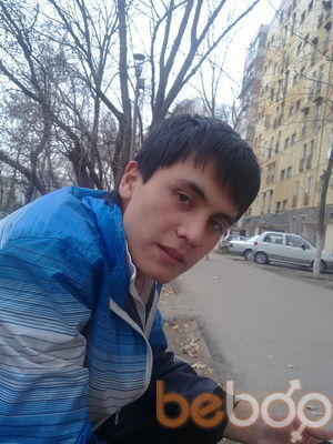  ,   Smartboy, 32 ,  