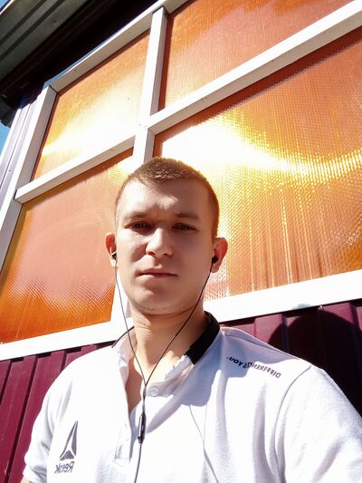  ,   Maxim, 26 ,   ,   