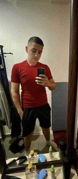  Praha,   Erik, 19 ,   ,   