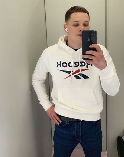  Chodov,   , 28 ,   ,   