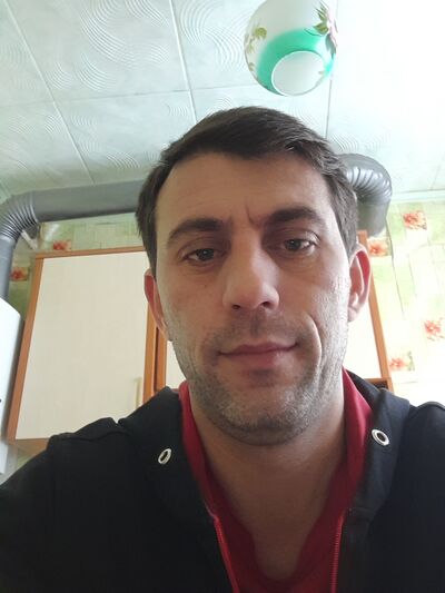  ,   Mikhail, 40 ,   ,   