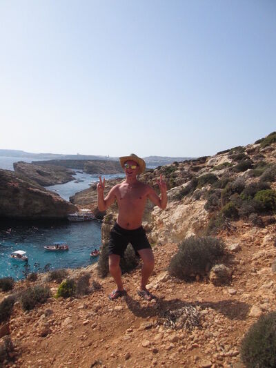  ,   Anton, 39 ,   ,   , c 
