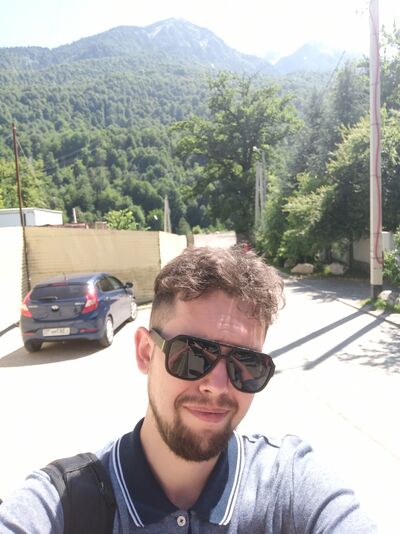  ,   Maxim, 31 ,   ,   