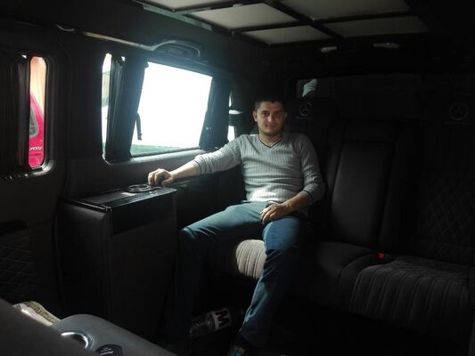  ,   Ion, 32 ,  